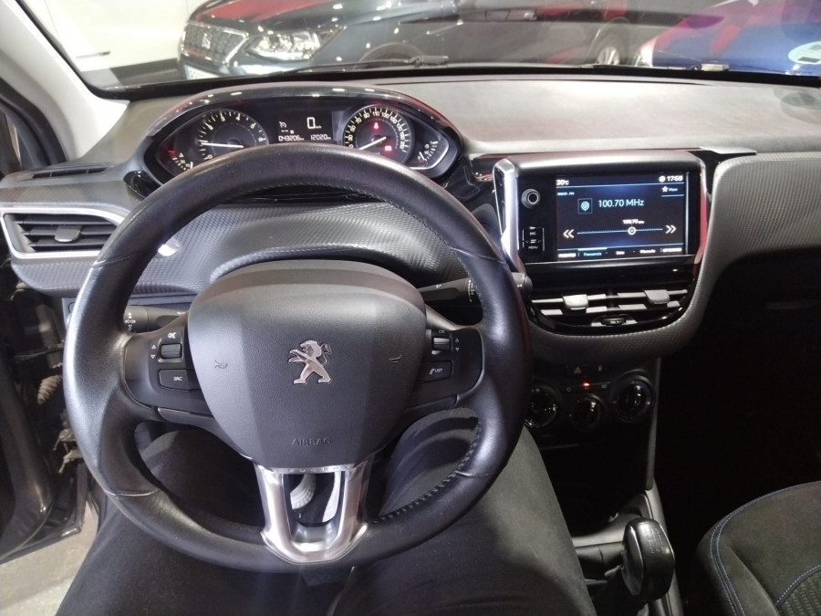 Imagen de Peugeot 208