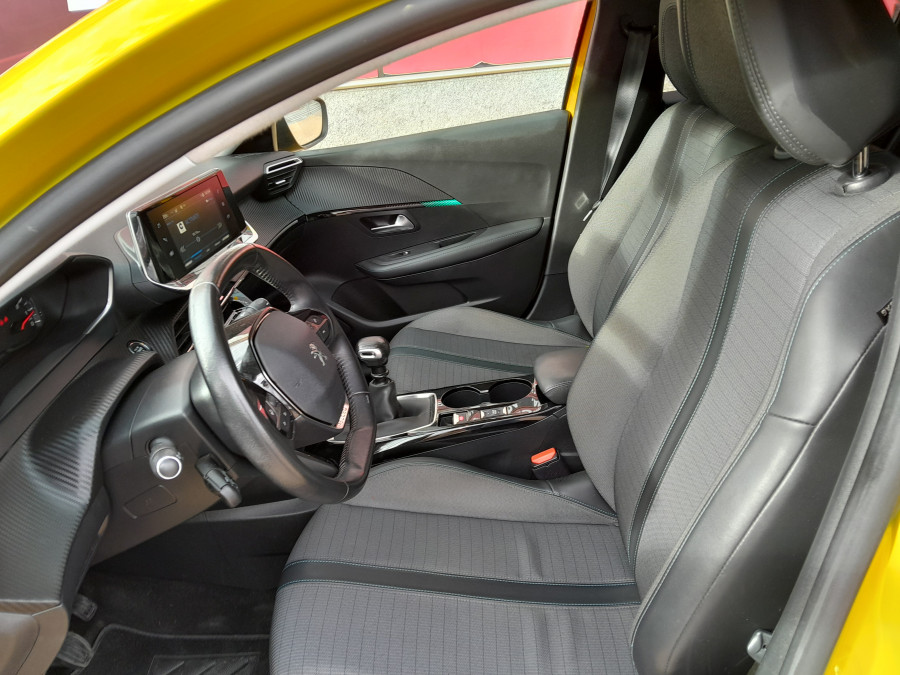 Imagen de Peugeot 208