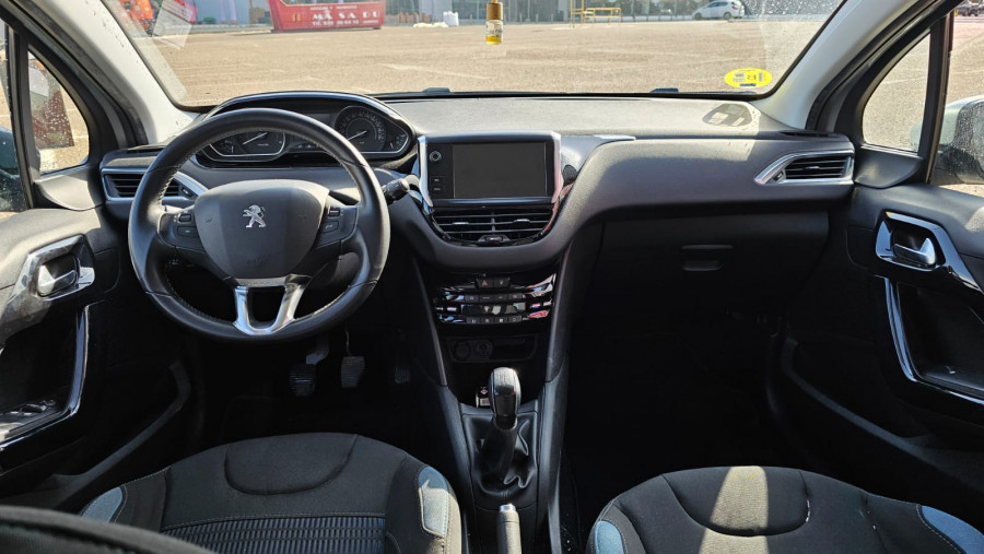 Imagen de Peugeot 208