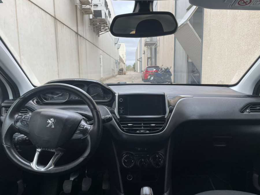 Imagen de Peugeot 208