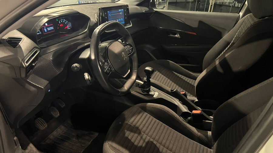 Imagen de Peugeot 208