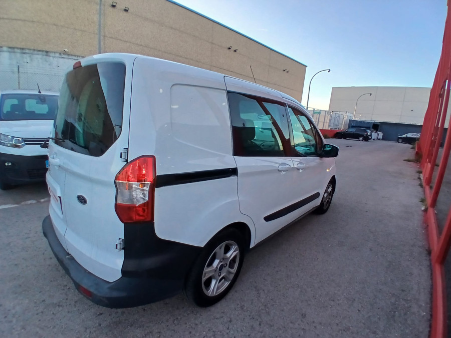 Imagen de Ford Transit Courier