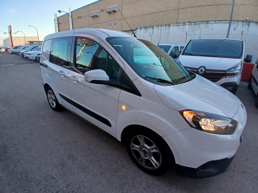 Imagen de Ford Transit Courier