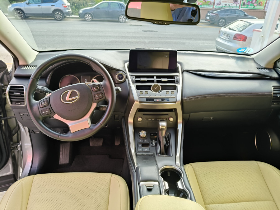 Imagen de Lexus NX